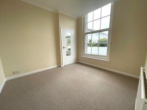 Bedroom- click for photo gallery